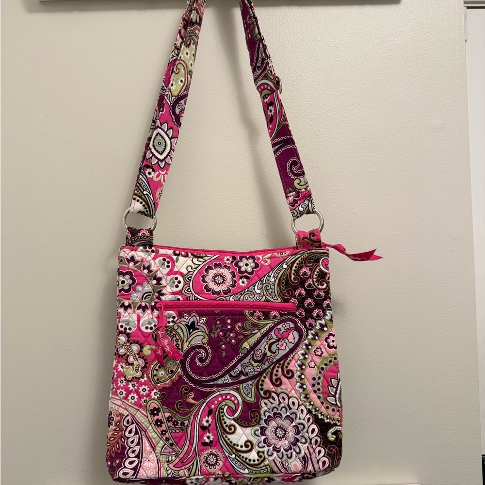 Vera Bradley Hipster and ID Wallet in Very Berry Paisley - Picture 2 of 10